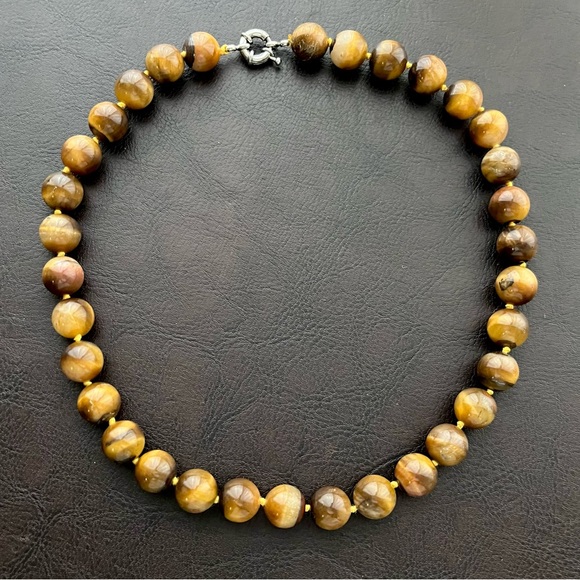 Vintage beaded tigers eye hand knotted necklace 18 inches with 12mm beads